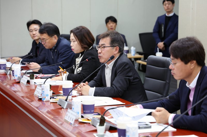 '충청남도 김 산업 육성 발전 계획 수립 연구용역' 최종보고회 진행 모습.(충남도 제공. 재판매 및 DB금지)/뉴스1