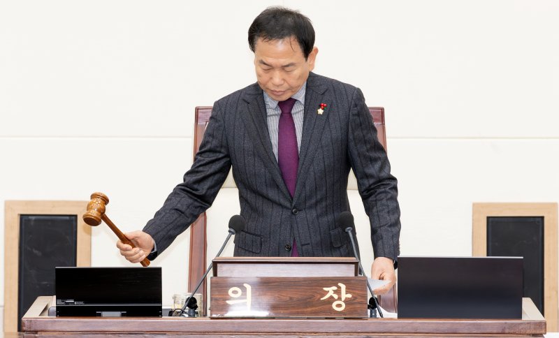 박교상 구미시의장이 11일 정례회 본회의를 주재하고 있다. (구미시의회 제공. 재판매 및 DB금지)/뉴스1