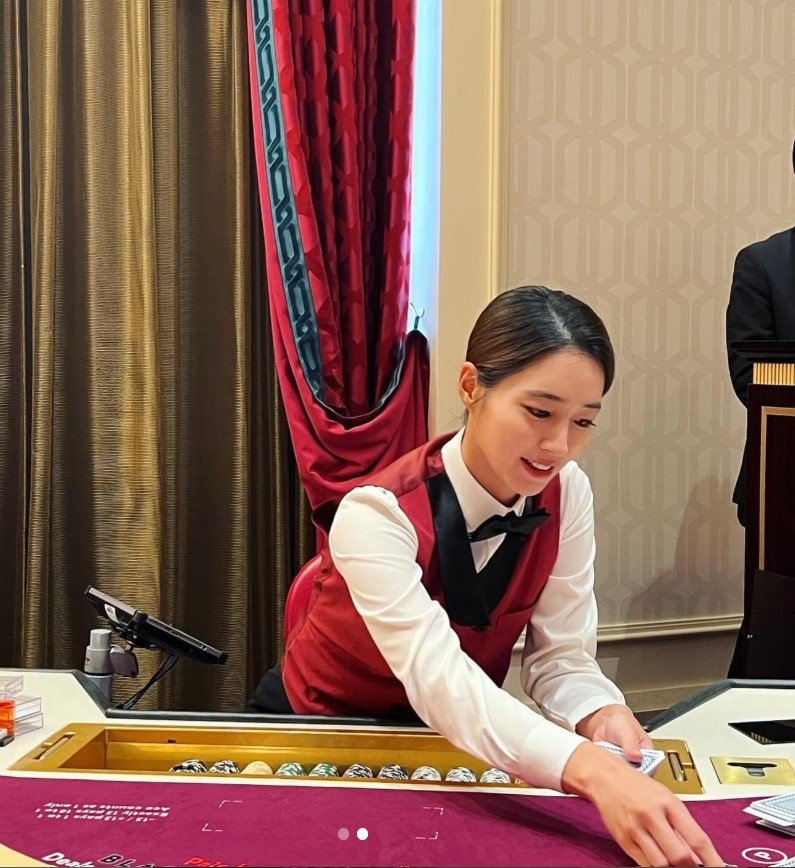 '이병헌♥' 이민정, 카지노 딜러 변신…"올인2 나오나요?"