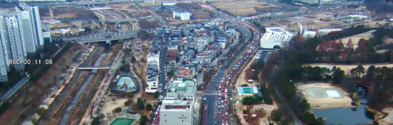 [수원=뉴시스] 경기 화성시 오산동 왕산들교차로 신호체계 변경 후 교통 흐름 모습. (사진=경기남부경찰청 제공) 2025.12.11. photo@newsis.com *재판매 및 DB 금지