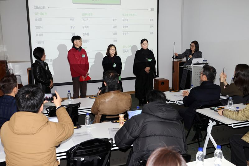 '2025 ARKO LEAP' 12일 개막.."지역 작가 우수 작품 보세요" [포토]