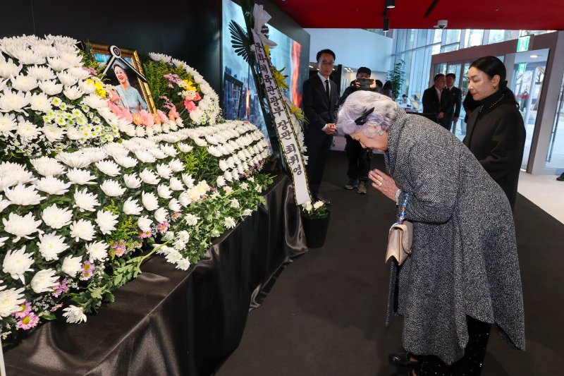 [뉴스1 PICK]서울영화센터에 故김지미 추모공간…오세훈·정혜선·장미희 조문