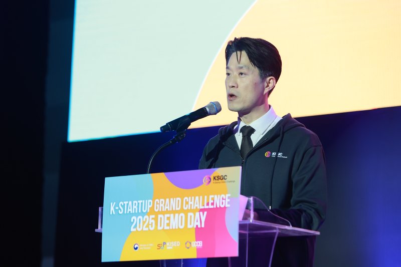 [서울=뉴시스] 2025 K-스타트업 그랜드 챌린지에서 노용석 중소벤처기업부 제1차관. (사진=중소벤처기업부 제공) 2025.12.11. photo@newsis.com *재판매 및 DB 금지