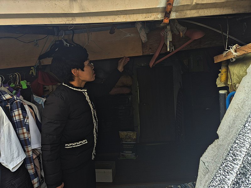 [수원=뉴시스] 유공자 점검. (사진=경기남부보훈지청 제공) 2025.12.11. photo@newsis.com *재판매 및 DB 금지