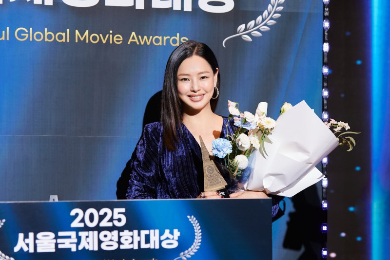 이하늬, 드라마 최고 연기상…"'배우'란 이름 귀하게 여길것"