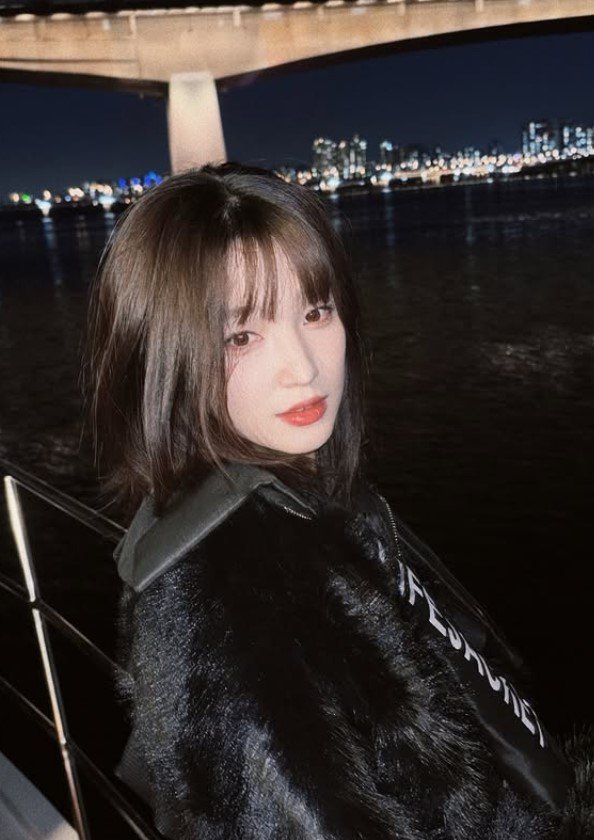 '이혼 후 우울증' 율희, 심경 토로…"자기 전 눈물 광광"