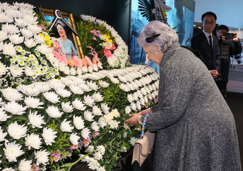 "韓 추모공간 생겨 다행" 美 별세 김지미, 장미희·김보연·정혜선 애도(종합)