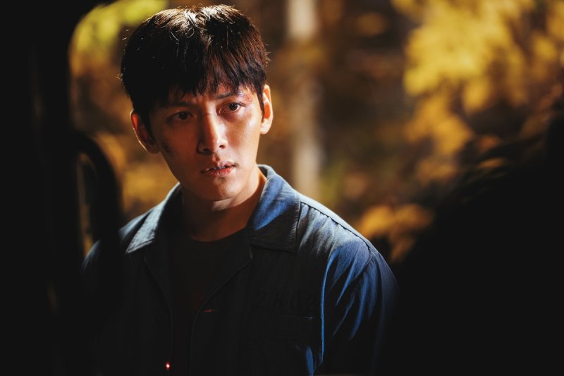 디즈니+ '조각도시' 속 지창욱