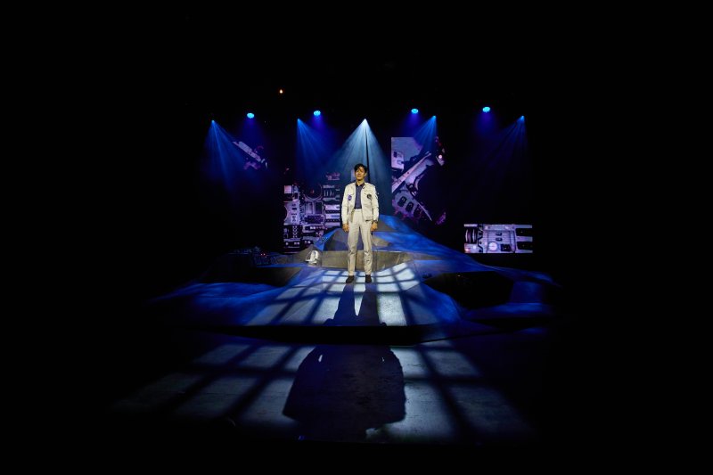 뮤지컬 '비하인드 더 문' 공연 사진. (컴퍼니연작 제공) *재판매 및 DB 금지