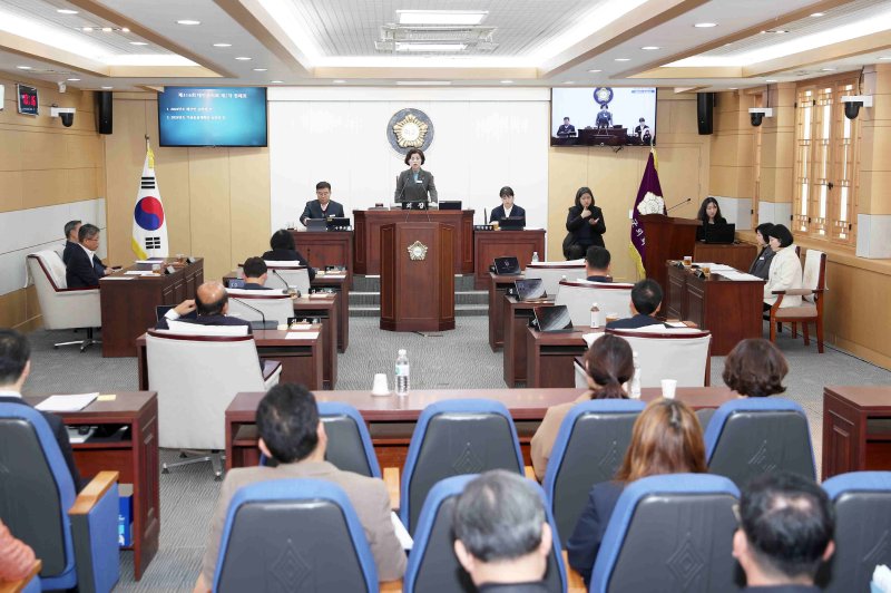 태안군의회 제316회 제2차 정례회 폐회 모습(의회 제공. 재판매 및 DB금지)2025.12.12/뉴스1