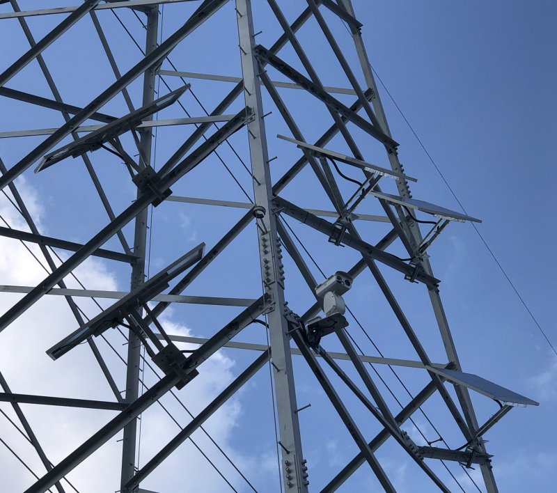 [광명=뉴시스]광명시 송전탑에 설치된 열화상 산불감시카메라.(사진=광명시 제공)2025.11.06.photo@newsis.com *재판매 및 DB 금지