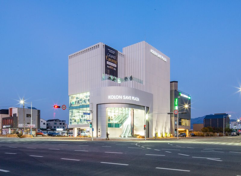 코오롱세이브프라자 부산 강서점 전경(코오롱인더스트리FnC 제공)