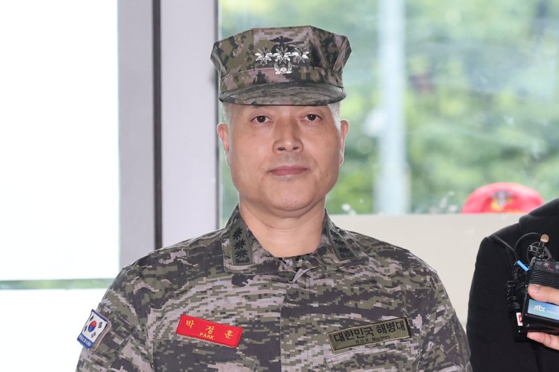 [서울=뉴시스] 권창회 기자 = 박정훈 해병대 수사단장이 4일 오전 서울 서초구 이명현 순직 해병 특별검사 사무실에 참고인 신분으로 6차 소환 조사에 출석하고 있다. 2025.09.04. kch0523@newsis.com