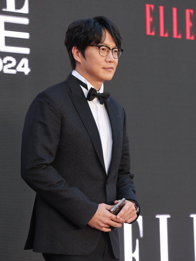 성시경 측 "제삼자가 전 매니저 고발…상황 원만히 마무리되길"