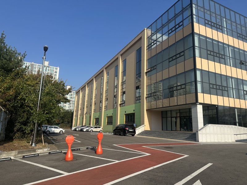 고양시의 종교시설 용도변경 직권취소 처분을 받은 일산동구 풍동의 건물. (고양시 제공, 재판매 및 DB금지)