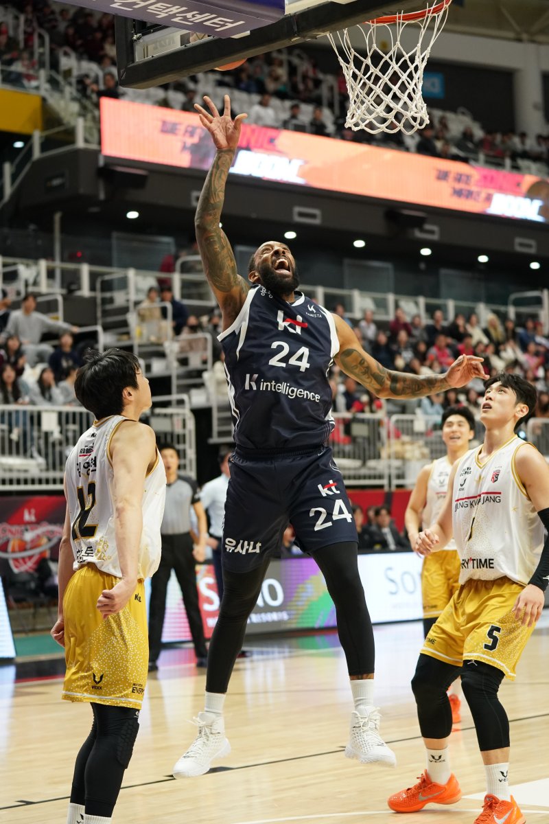 [서울=뉴시스] 프로농구 수원 KT 데릭 윌리엄스. (사진=KBL 제공 *재판매 및 DB 금지