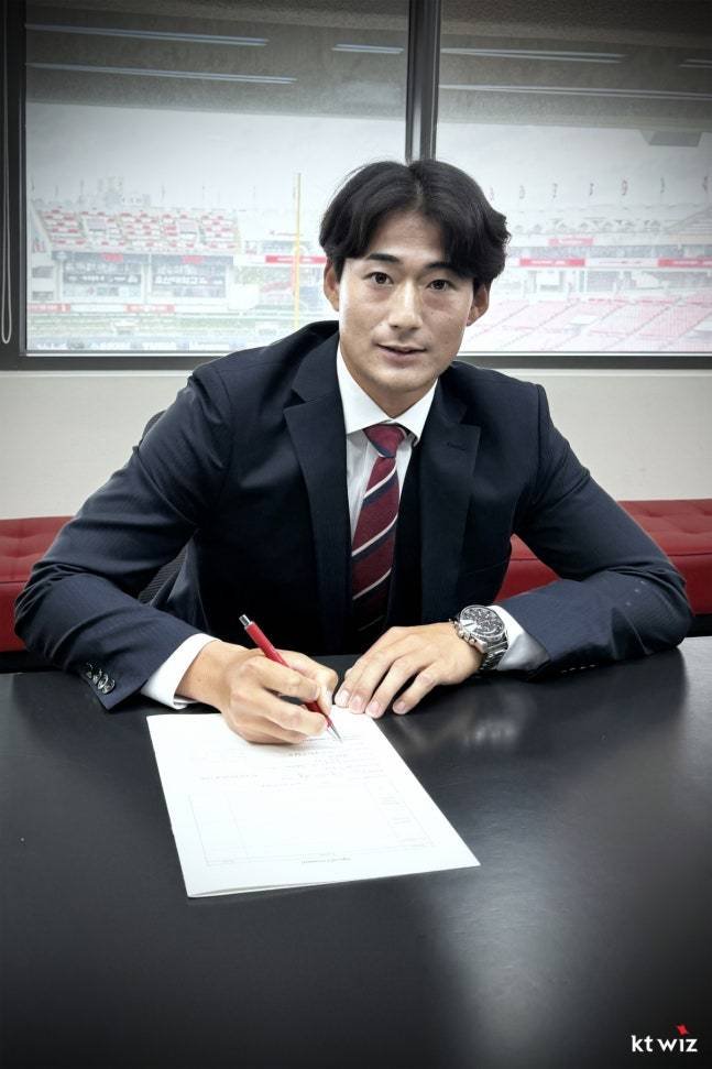 KT 아시아쿼터 투수 스기모토 코우키. 일본독립리그에서 뛴 이력이 주목받았다.(KT 위즈 제공)