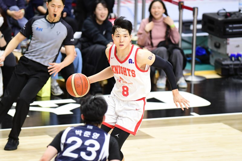 [서울=뉴시스] 프로농구 서울 SK 안영준. (사진=KBL 제공)