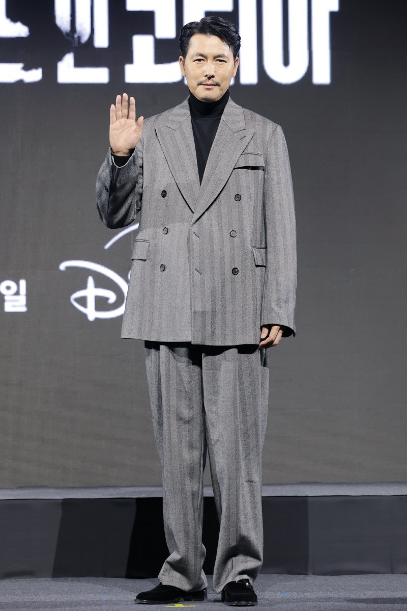 배우 정우성이 15일 서울 강남구 그랜드 인터컨티넨탈 파르나스에서 진행된 디즈니+ 오리지널 시리즈 '메이드 인 코리아' 제작발표회에 참석해 포즈를 취하고 있다. ⓒ News1 권현진 기자