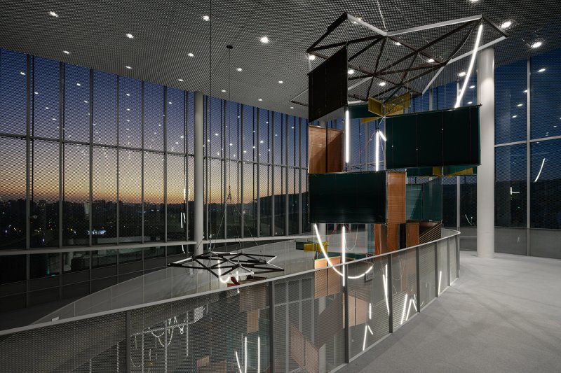 유동 봉헌 – 삼합 나무 그늘Liquid Votive – Tree Shade Triad〉, 2025 타이중미술관 아트 커미션 전시전경 대만 타이중미술관, 2025 사진: ANPIS FOTO Courtesy of the artist and Taichung Art Museum 이미지 제공: 국제갤러리 *재판매 및 DB 금지