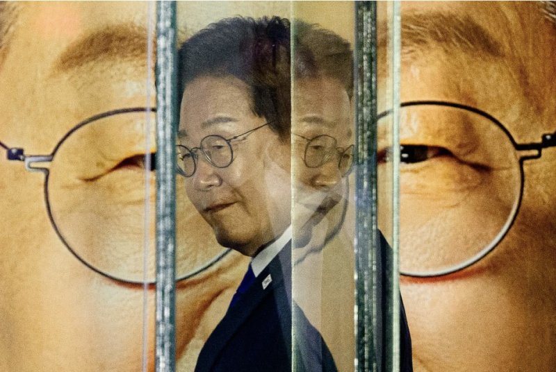 미국 시사주간지 타임(Time)이 선정한 '2025년 최고의 사진 100선'에 이재명 대통령 사진이 포함됐다. (사진출처: 타임 캡처) 2025.12.15.