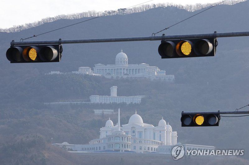 적막한 가평 통일교 본부 (출처=연합뉴스)