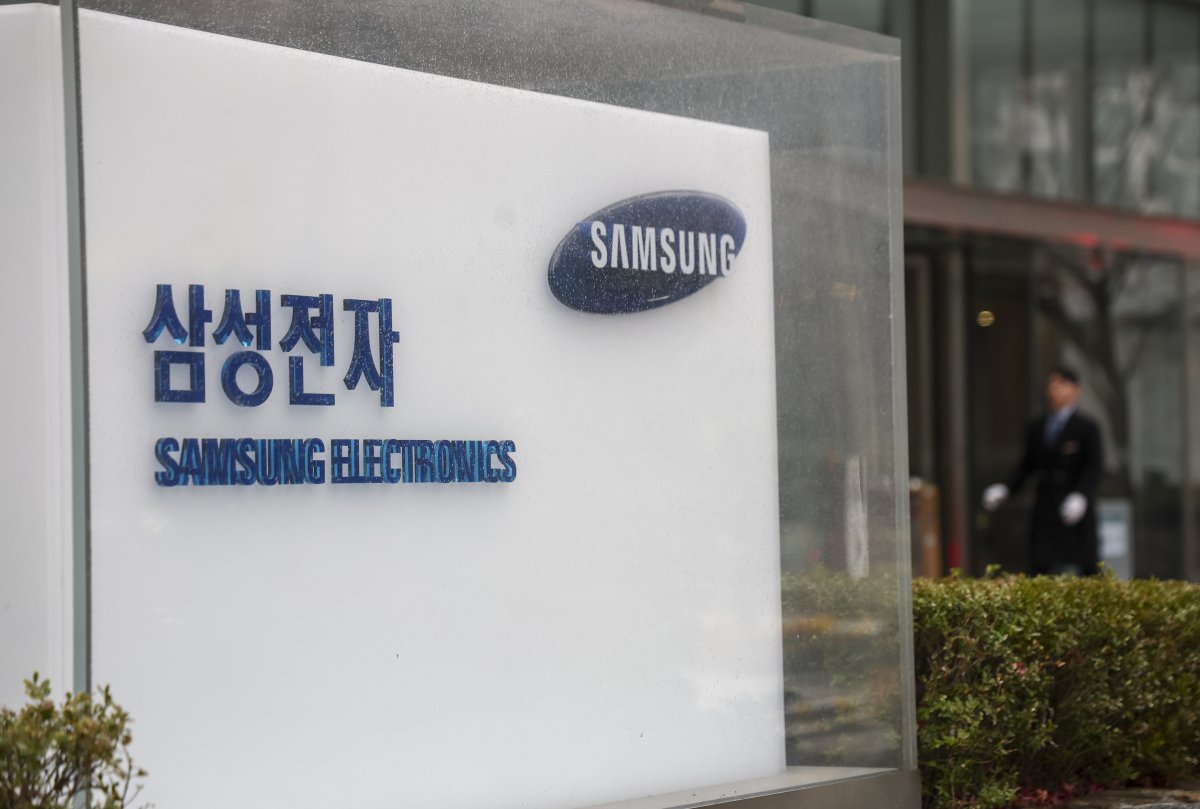 삼성전자 내년 영업익 100조, 주가 너무 싸다