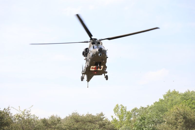 의무후송전용헬기 메디온이 비행하고 있다. 방사청 제공