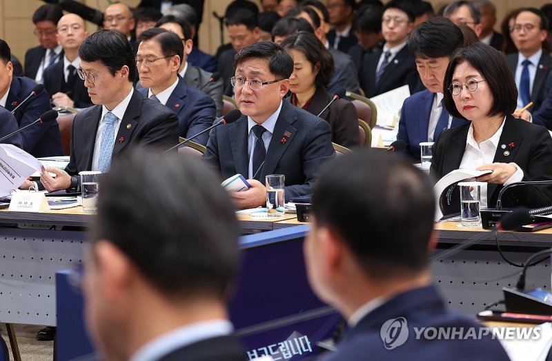 답변하는 김성환 기후부 장관 (출처=연합뉴스)