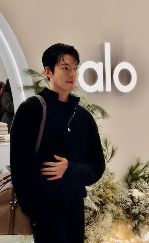 김우빈, 결혼 3일 앞두고 근황…♥신민아 반할 만