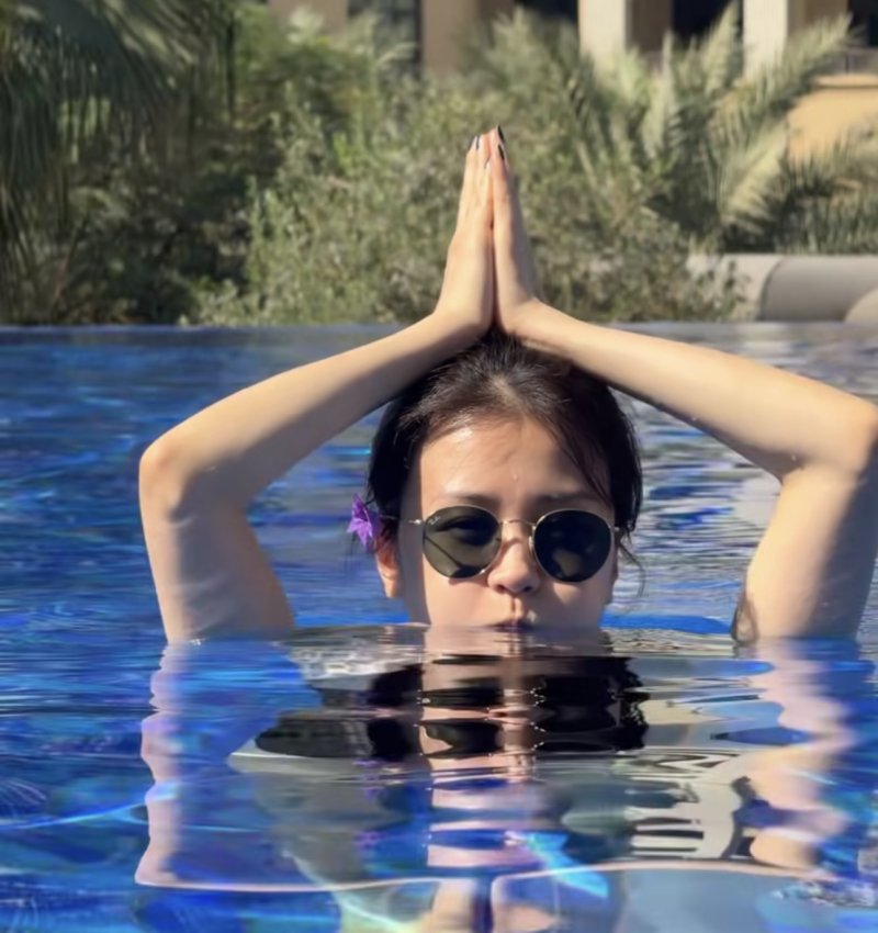 수영복 입고 몸매 뽐낸 박하선