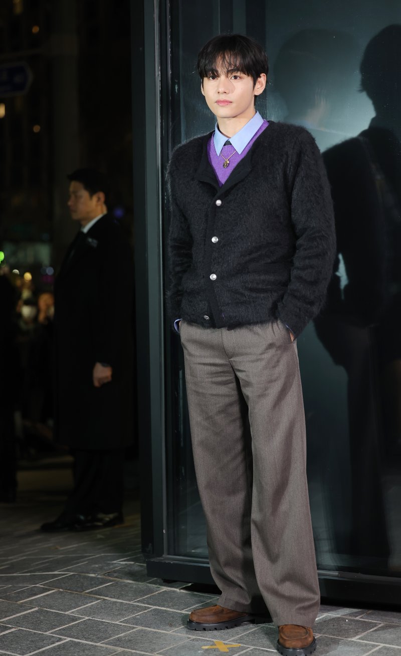 [뉴스1 ★]BTS 뷔, 청담동 꽃댕댕이