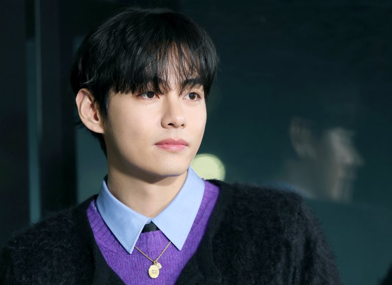 [뉴스1 ★]BTS 뷔, 청담동 꽃댕댕이