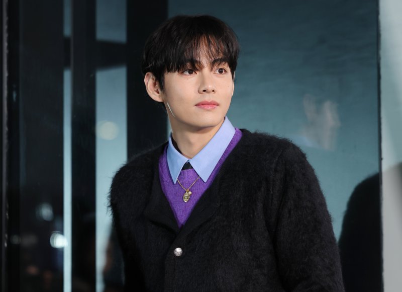 [뉴스1 ★]BTS 뷔, 청담동 꽃댕댕이