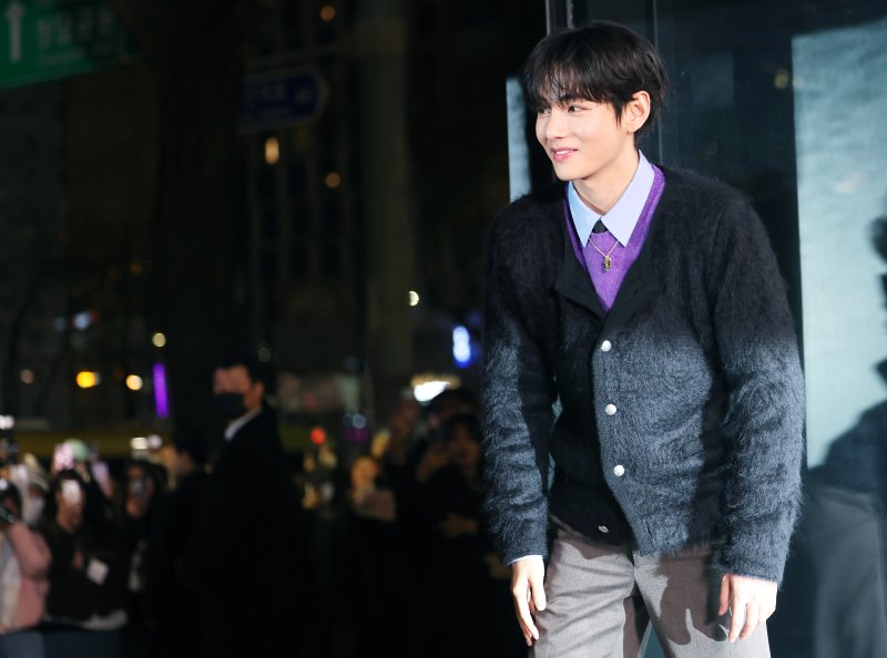 [뉴스1 ★]BTS 뷔, 청담동 꽃댕댕이