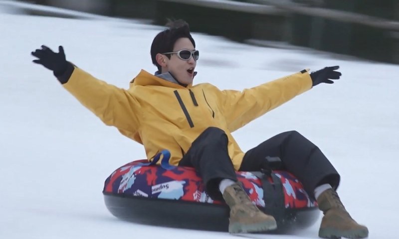 '나혼산' 민호, 해병대 선후임과 눈썰매에 바다 한상까지…강원도 낭만