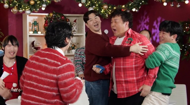 '놀뭐' 정준하vs하하, '인사모' 개인무대 겹치자 티격태격…아수라장