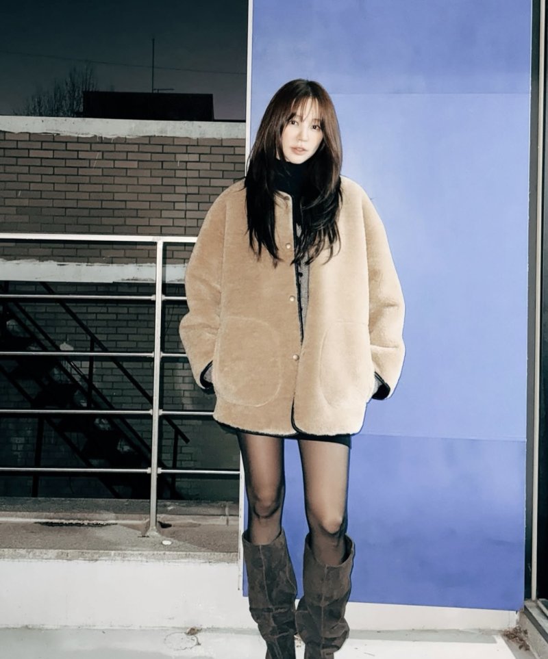 윤은헤, 뚜렷 이목구비…겨울 분위기 만끽