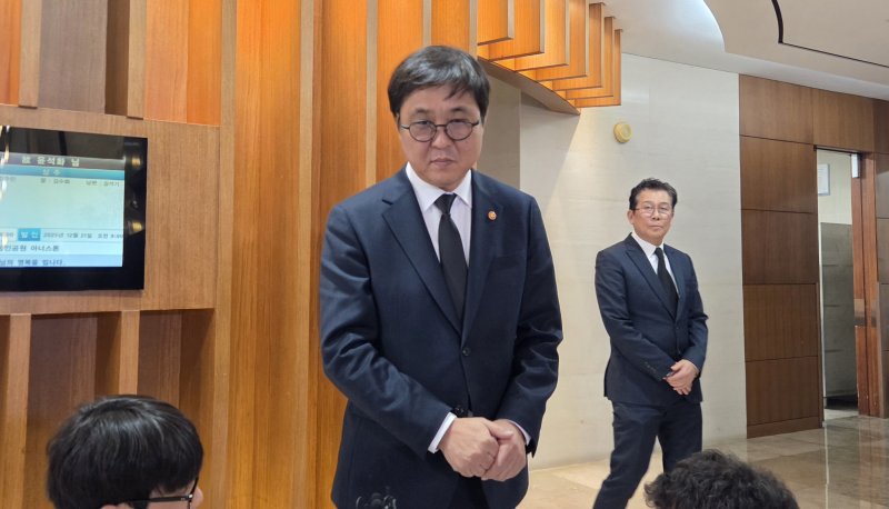 윤석화 추모 물결…"연극계 큰 기둥 잃었다”(종합)