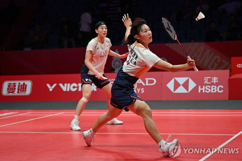 여자복식 이소희-백하나 조의 경기 장면 (출처=연합뉴스)