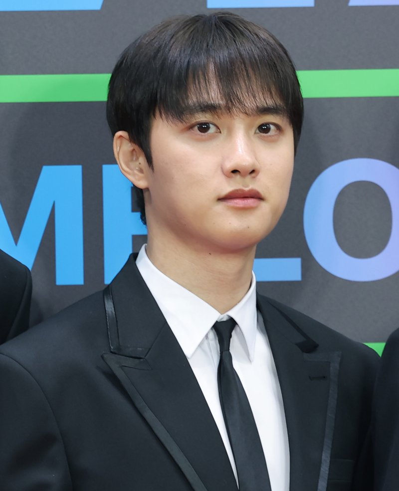 도경수, '신민아♥' 김우빈과의 의리 대박…MMA 도중 결혼식 참석