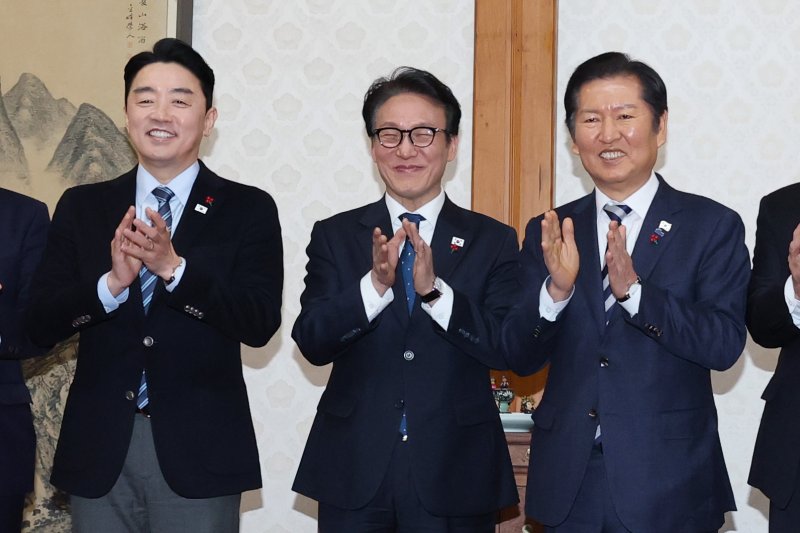 당정, 집값 과열 긴장…'핀셋 공급안' 연말연초 발표(종합)