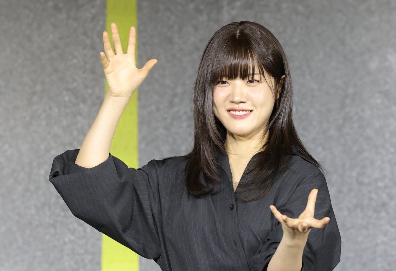 '캐셔로' 김향기 빵 먹어야 염력 쓰는 초능력자 변신 [N현장]