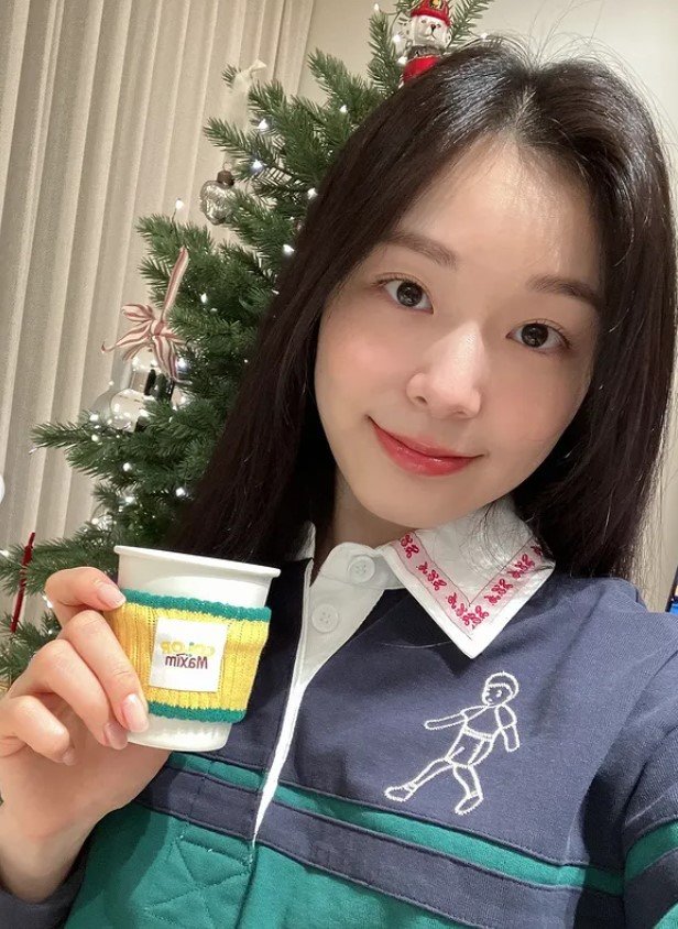 김연아, 크리스마스 앞두고 '찰칵'…설렘 가득 미모