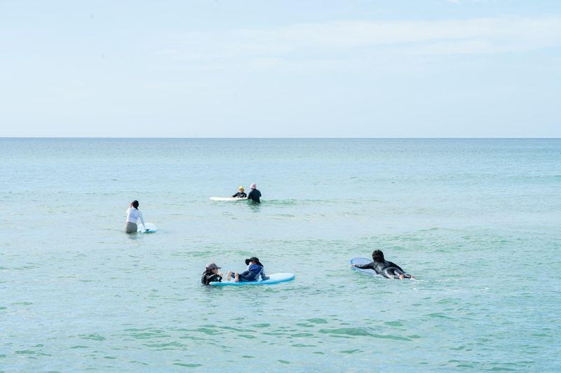 여름과는 또다른 재미를 느낄 수 있는 제주 겨울 서핑