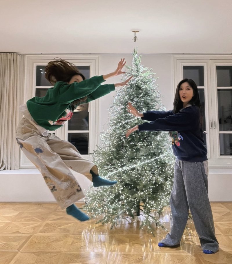 '개그 듀오' 다비치, 크리스마스도 즐겁게 "행복한 다비치네"