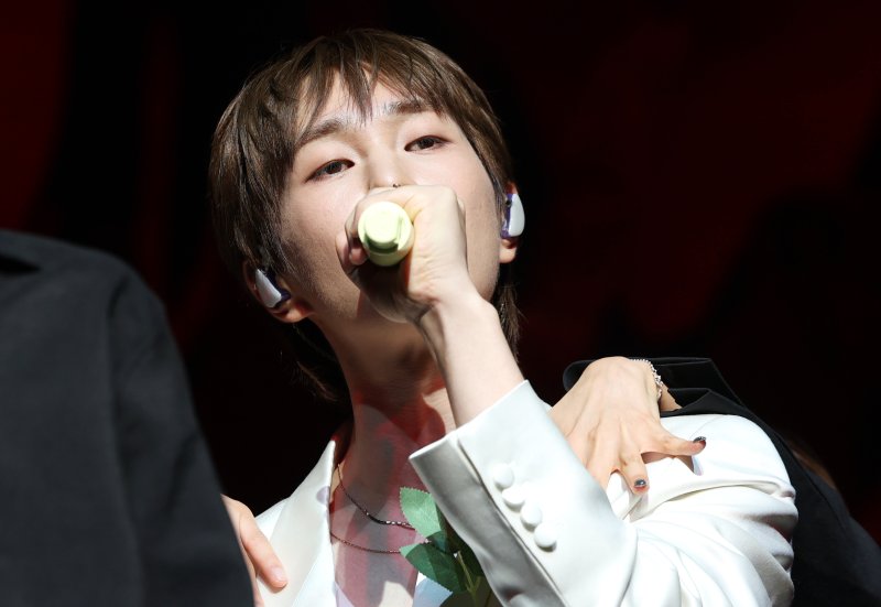 '진료 기록까지 공개'…전현무&middot;홍진영 '주사 이모' 불법 의료 의혹 강력 부인