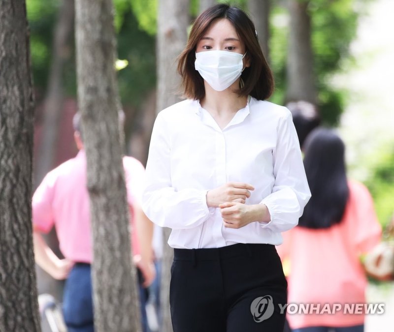 경찰, '마약혐의' 황하나 영장신청 예정…도피 중 범행도 수사