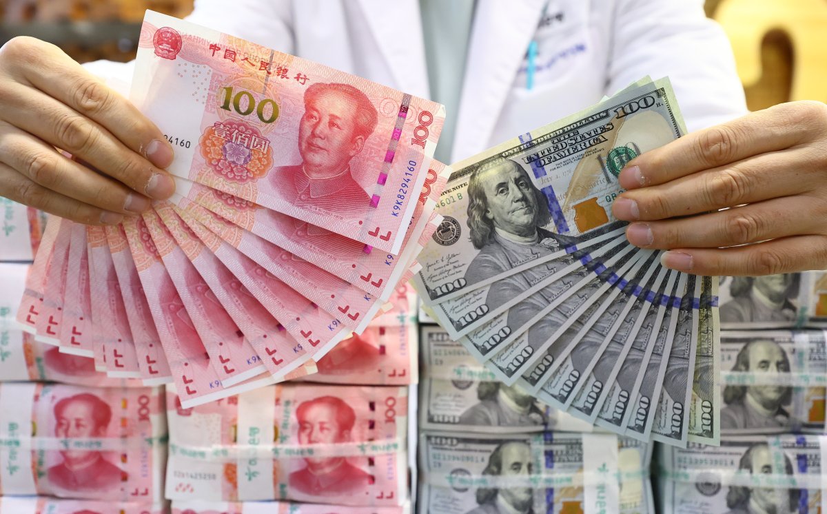 中 역외 위안화 환율, 달러당 7위안 아래로…15개월 만에 처음 - 파이낸셜뉴스