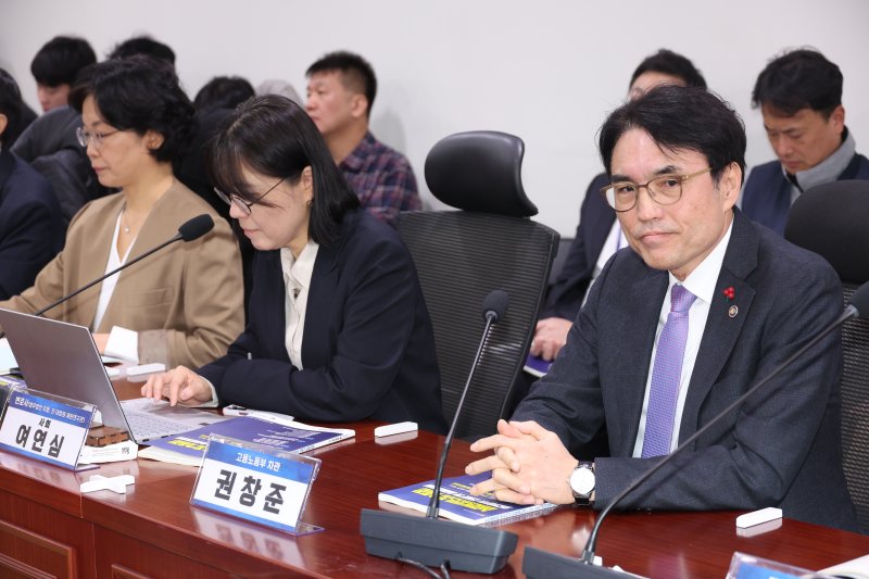 "'해외공장 신설' 자체론 파업 안 돼"…노동부 노란봉투법 해석은[일문일답]